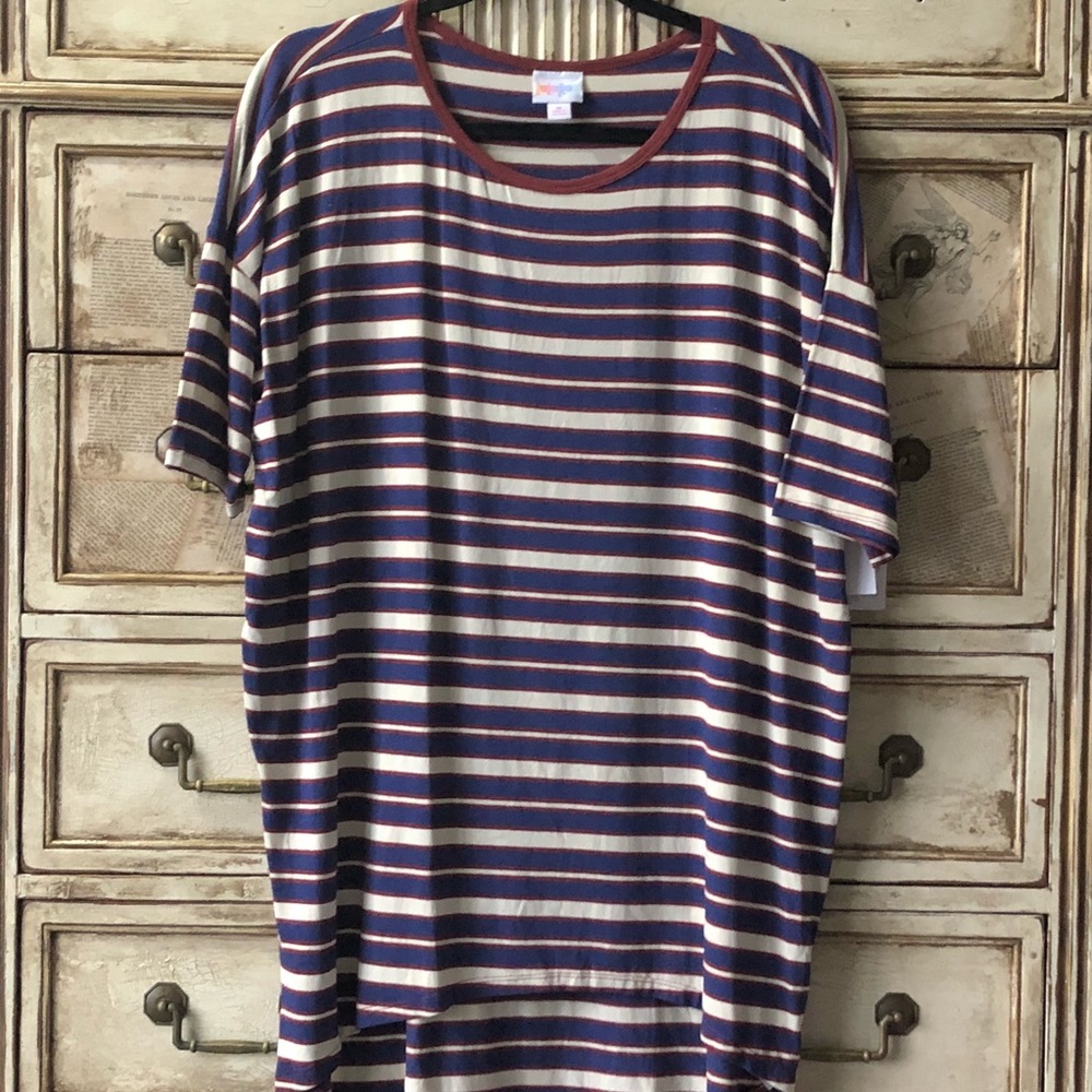 ♦️2/$30 Striped LuLaRoe Irma Tunic Top